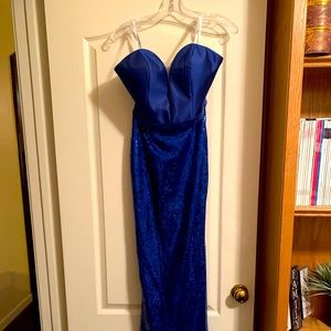 Holiday deal 🔥🔥🔥Strapless dress